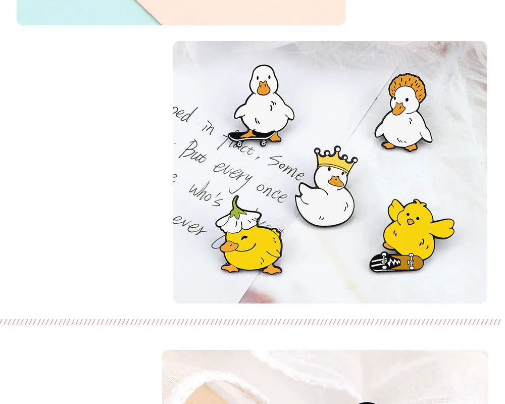 Funny Untitled Goose Brooch Animal Honk Honk Enamel Pins Cute Cartoon Duck Custom Bag Lapel Badge Jewelry Gifts for Kids Friends