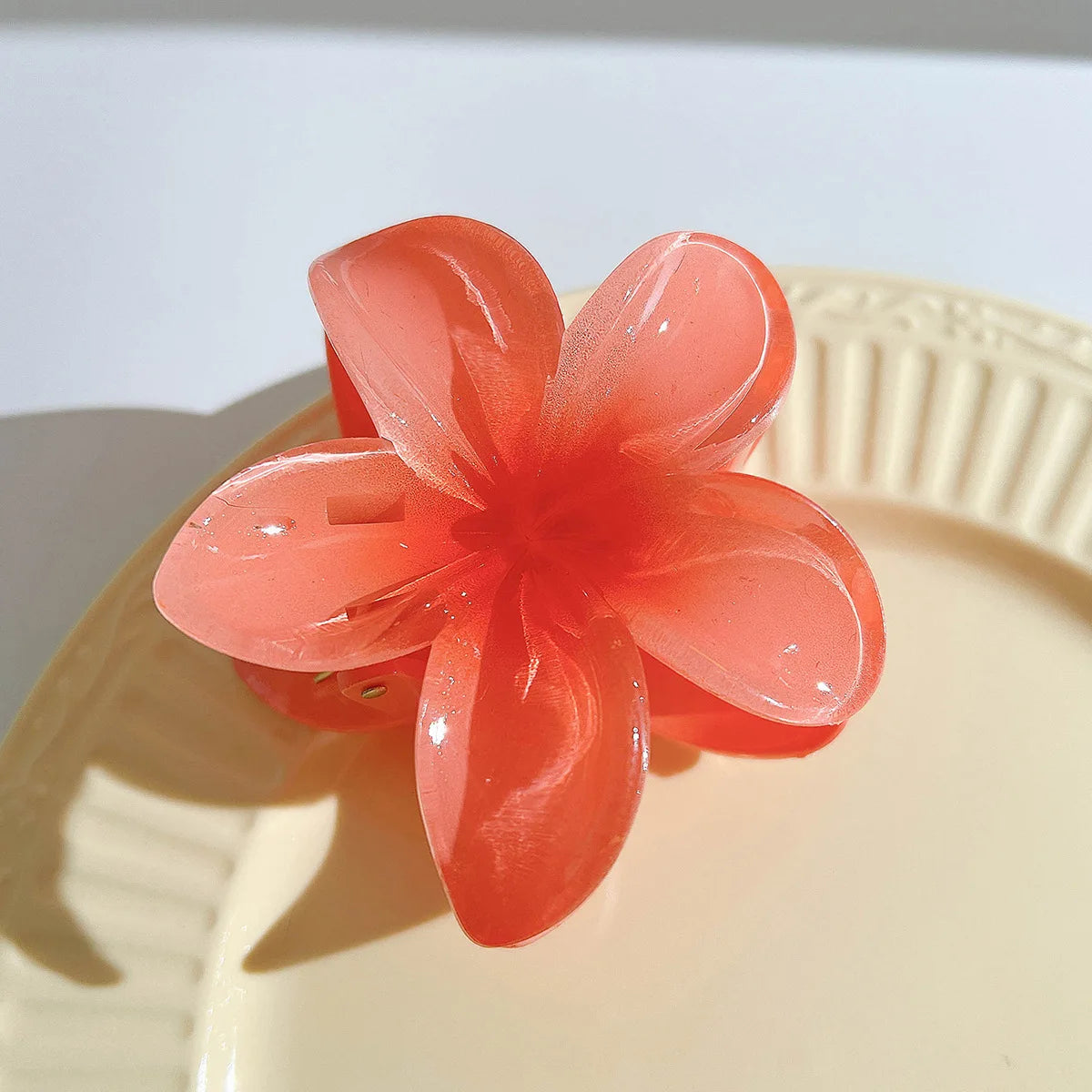 6-Pack Elegant Acrylic Plumeria Wer Claws, Large Colorful Hawaiian Hair Clips Women, Strong Grip For Weddings, Parties, Beach,