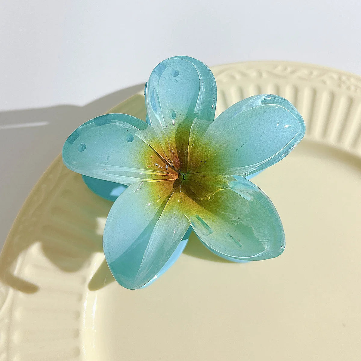 6-Pack Elegant Acrylic Plumeria Wer Claws, Large Colorful Hawaiian Hair Clips Women, Strong Grip For Weddings, Parties, Beach,
