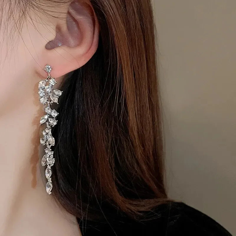 Long Tassel Rhinestones Chains Ear Line Drop Earrings for Women Gold Color Delicate Dangle Earring Hanging Charm Fashion Jewelry